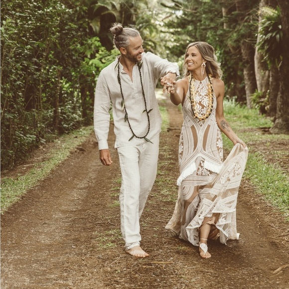 Rue De Seine East Gown US Size 6 - Picture 11 of 14